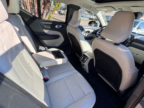 Used 2020 Volvo XC40 T4 Inscription w/ Protection Package Premier image 20