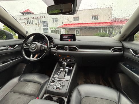 Used 2018 MAZDA CX-5 Touring w/ Preferred Equipment Package AWD/4WD image 6