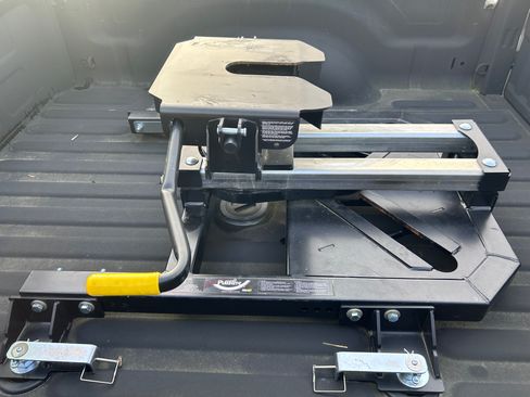 Used 2017 RAM 3500 Laramie Longhorn image 14