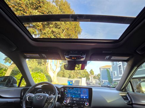 Used 2022 Lexus NX 450h+ F Sport image 8