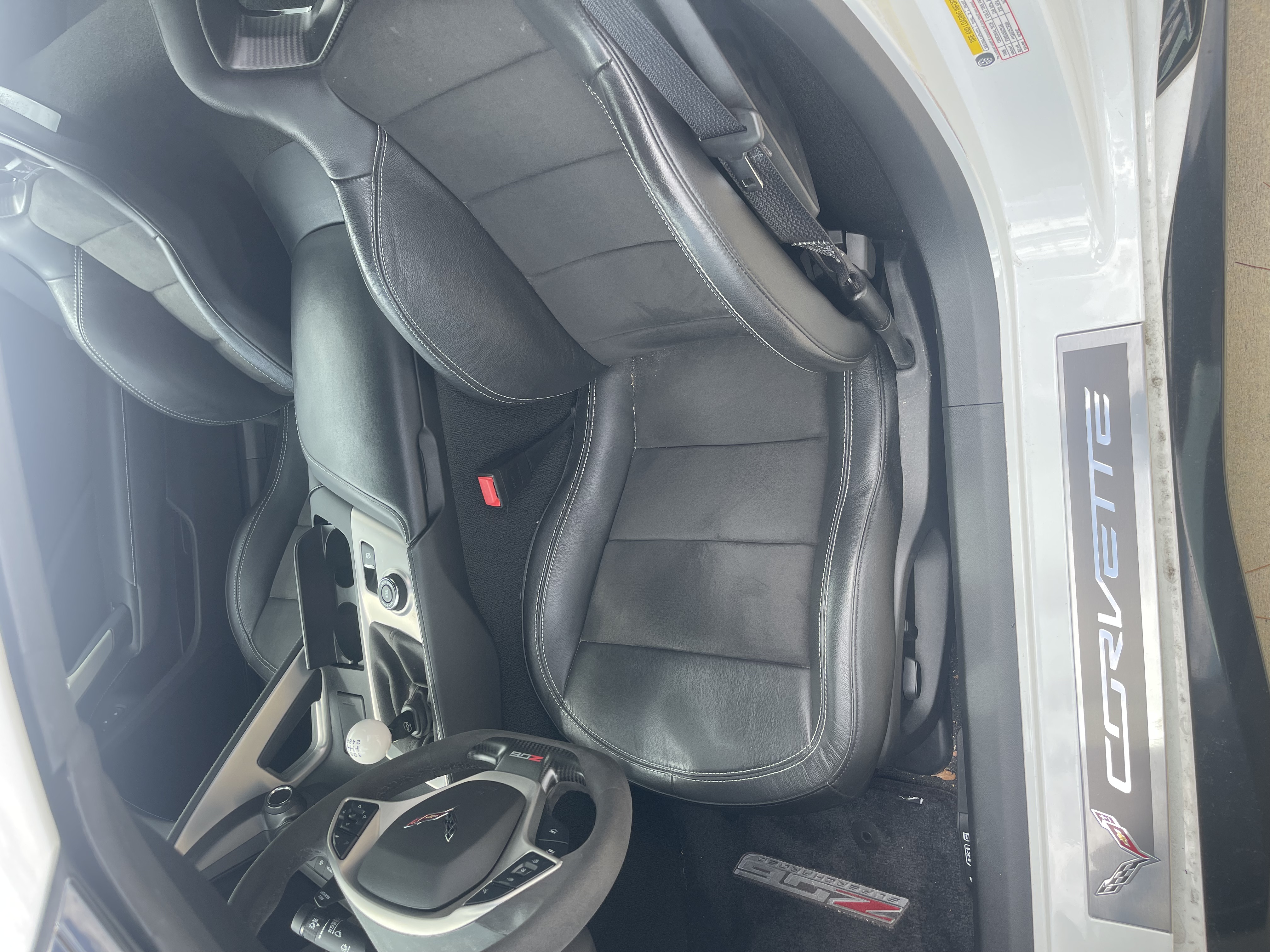 Used 2019 Chevrolet Corvette Z06 RWD image 13