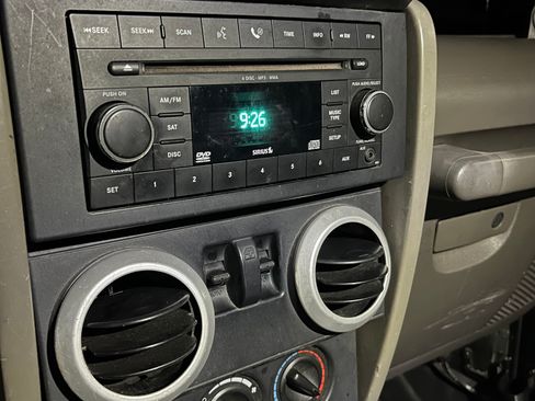 Used 2008 Jeep Wrangler Sahara w/ Dual Top Group image 10