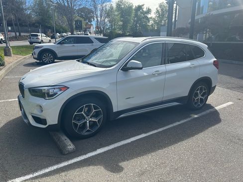 Used 2018 BMW X1 xDrive28i image 12