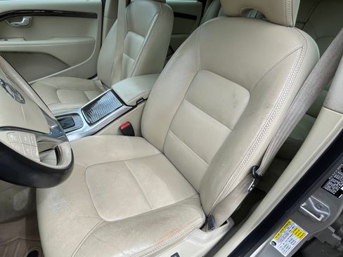 Used 2015 Volvo XC70 T6 Platinum w/ Climate Package image 14