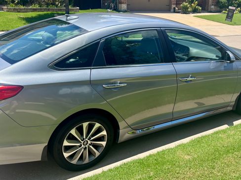 Used 2015 Hyundai Sonata Sport w/ Option Group 03 FWD image 1