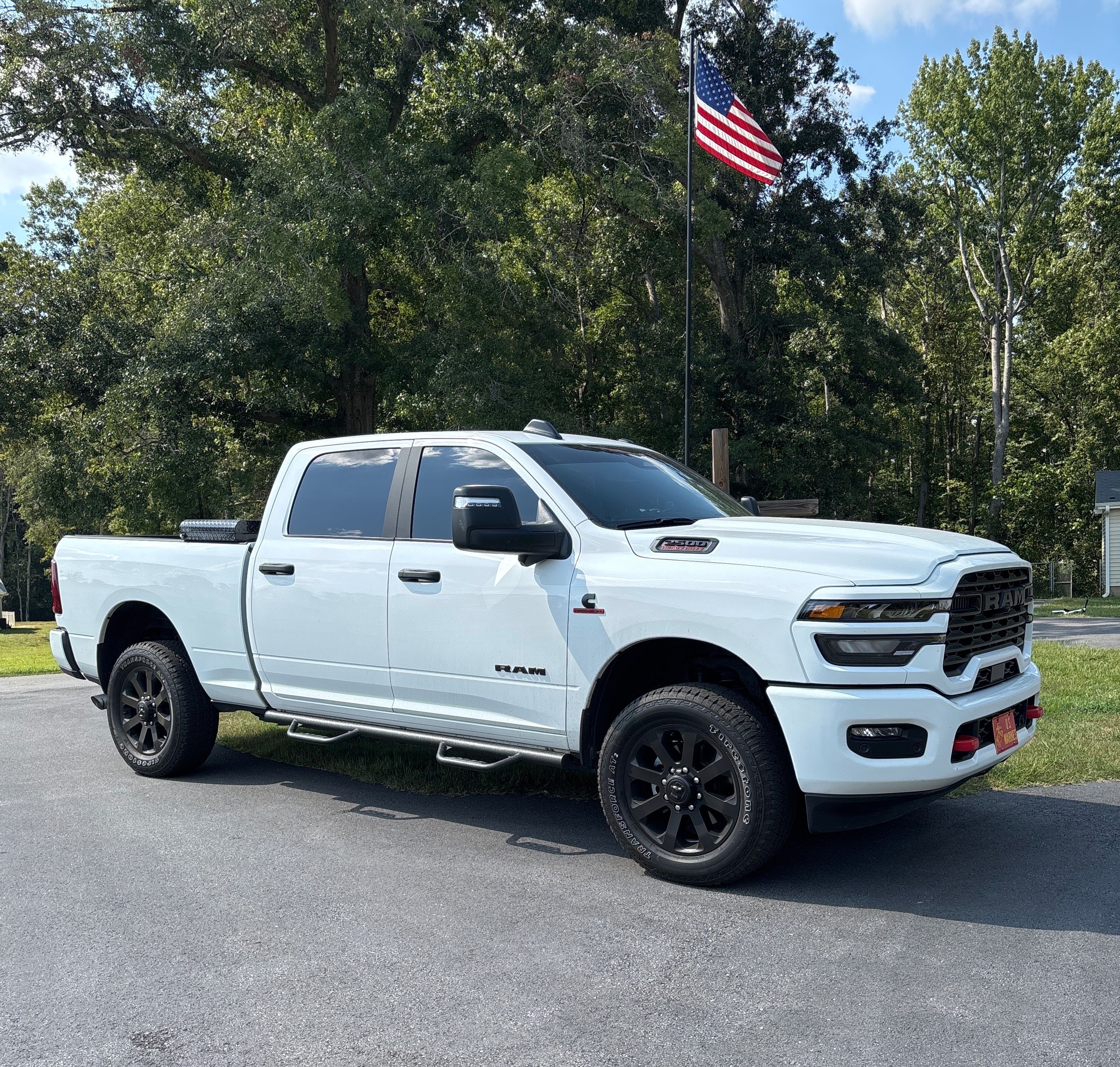 Used 2025 RAM 2500 Big Horn AWD/4WD image 1