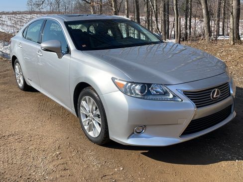 Used 2014 Lexus ES 300h image 6