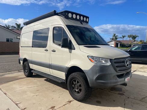 Used 2019 Mercedes-Benz Sprinter 4x4 144 image 1