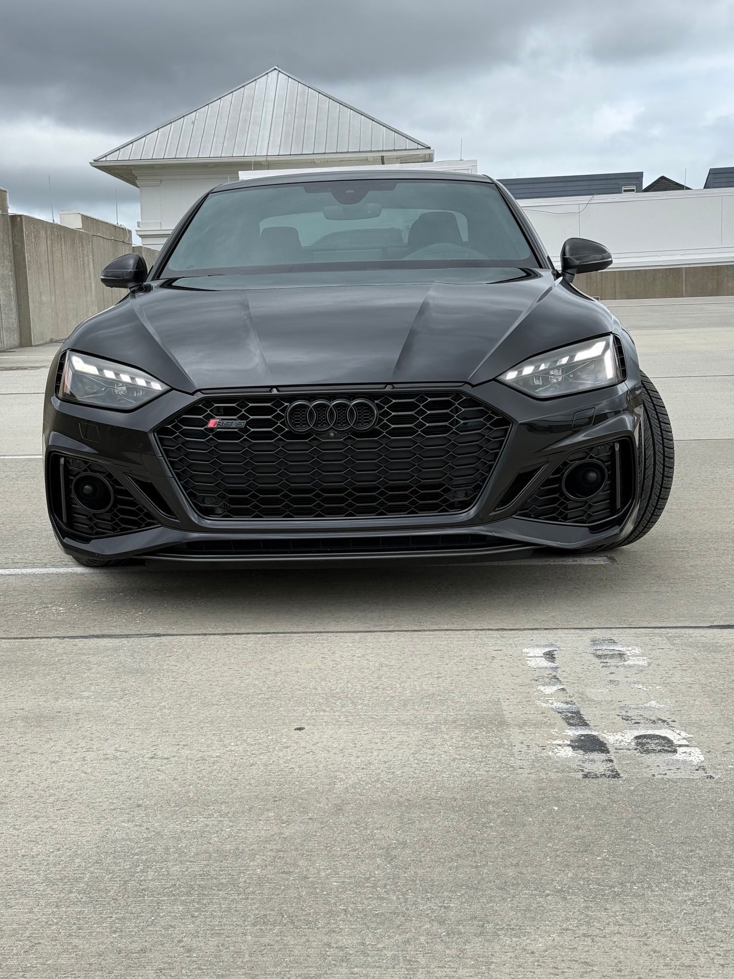 Used 2022 Audi RS 5 w/ Black Optic Carbon Package AWD/4WD image 1