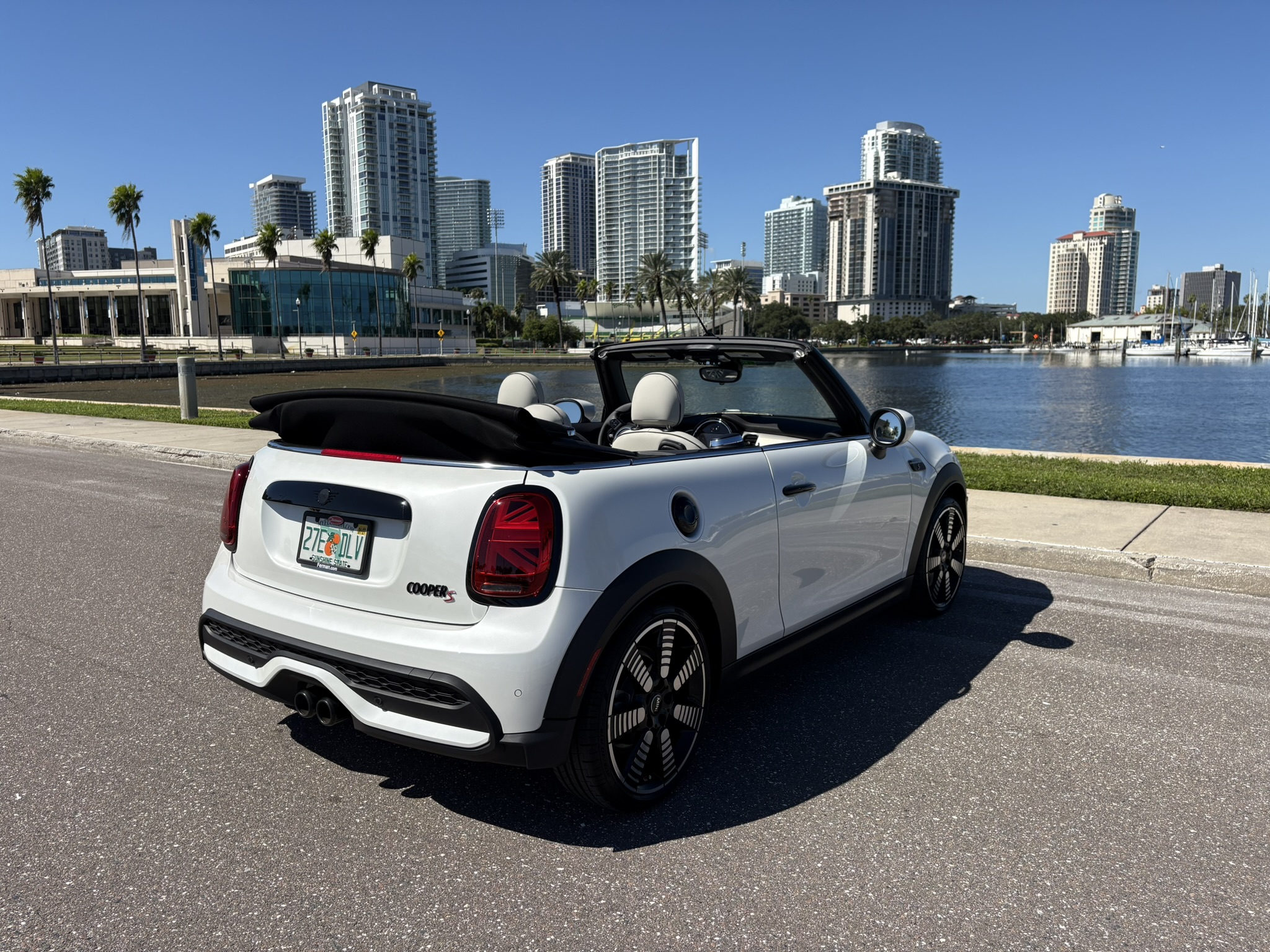 Used 2024 MINI Cooper S FWD image 6