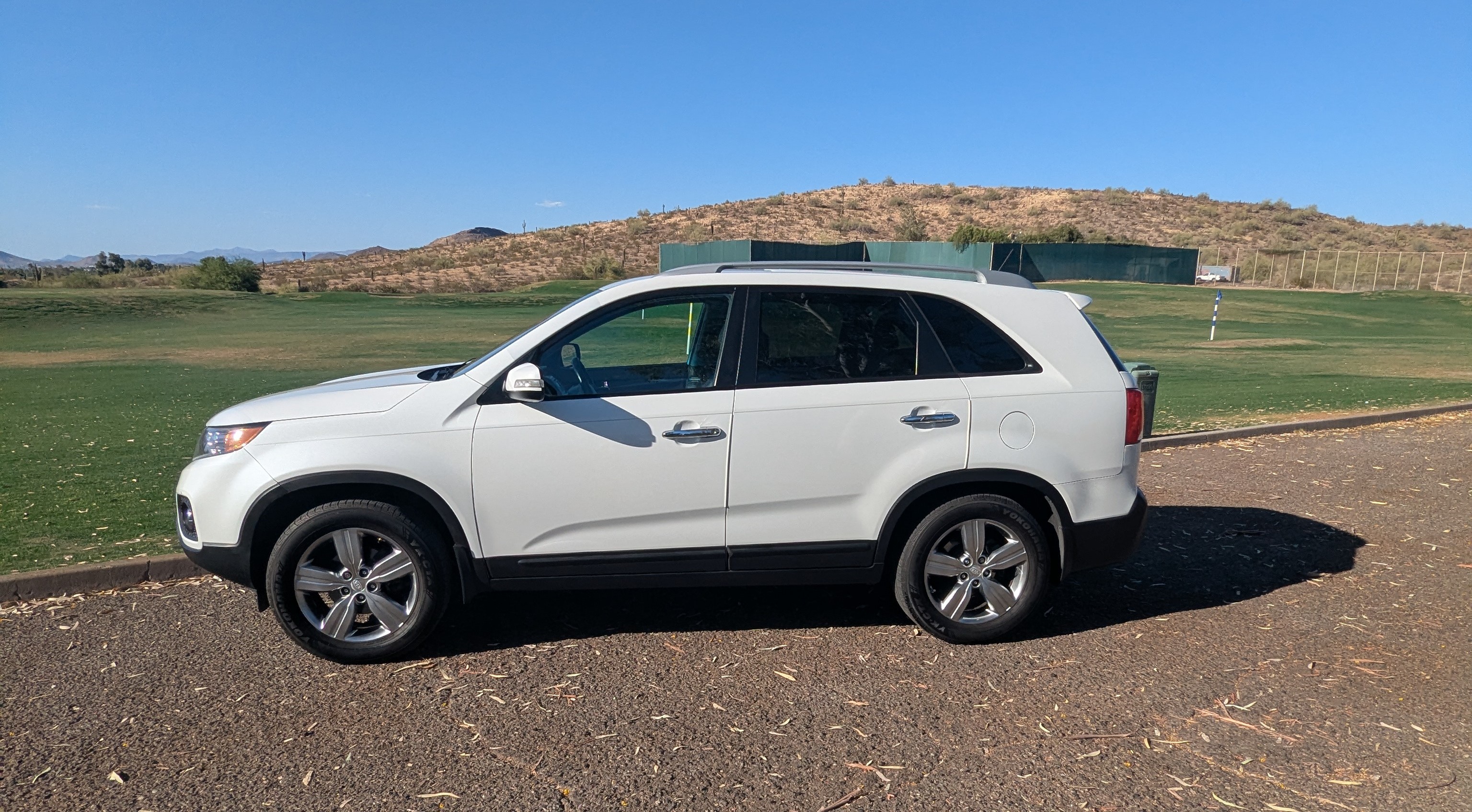 Used 2013 Kia Sorento EX FWD image 2