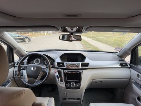 Used 2014 Honda Odyssey EX-L image 18