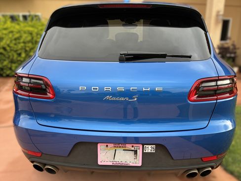 Used 2017 Porsche Macan S image 4