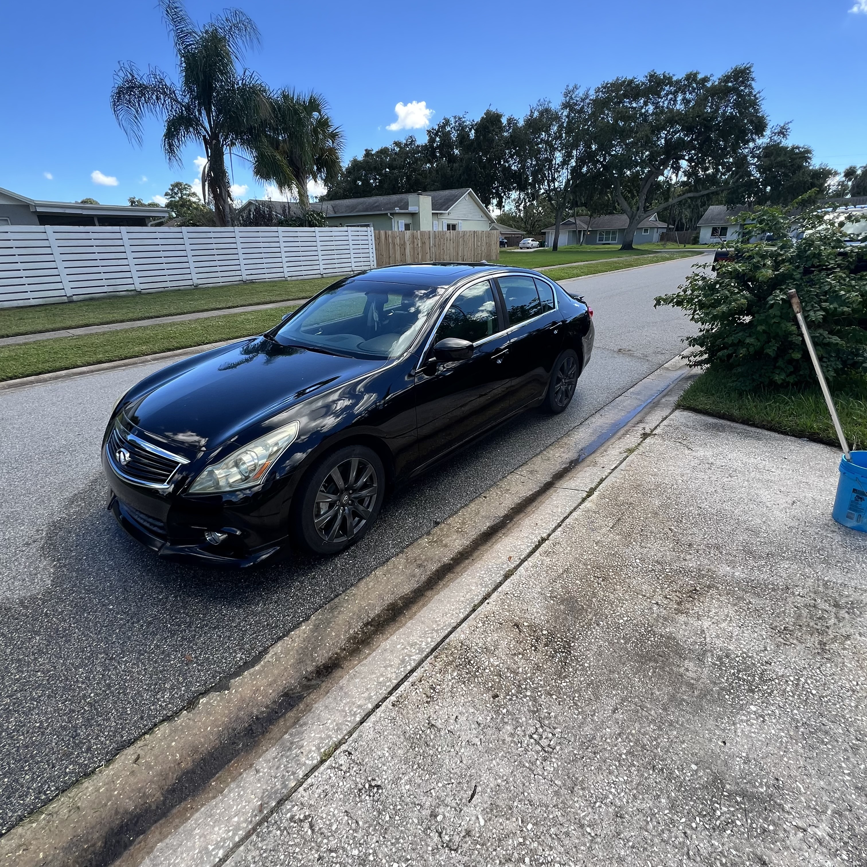 Used 2012 INFINITI G37 Limited Edition RWD image 4