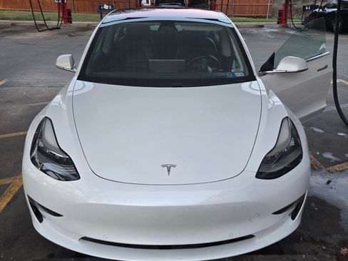 Used 2018 Tesla Model 3 Long Range image 2