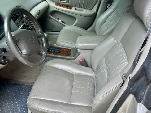 Used 2000 Lexus ES 330 FWD image 16