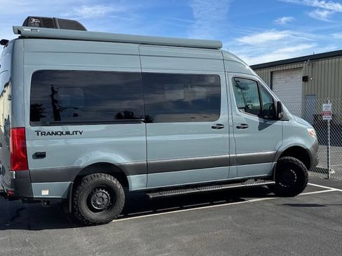 Used 2020 Mercedes-Benz Sprinter 2500 image 2