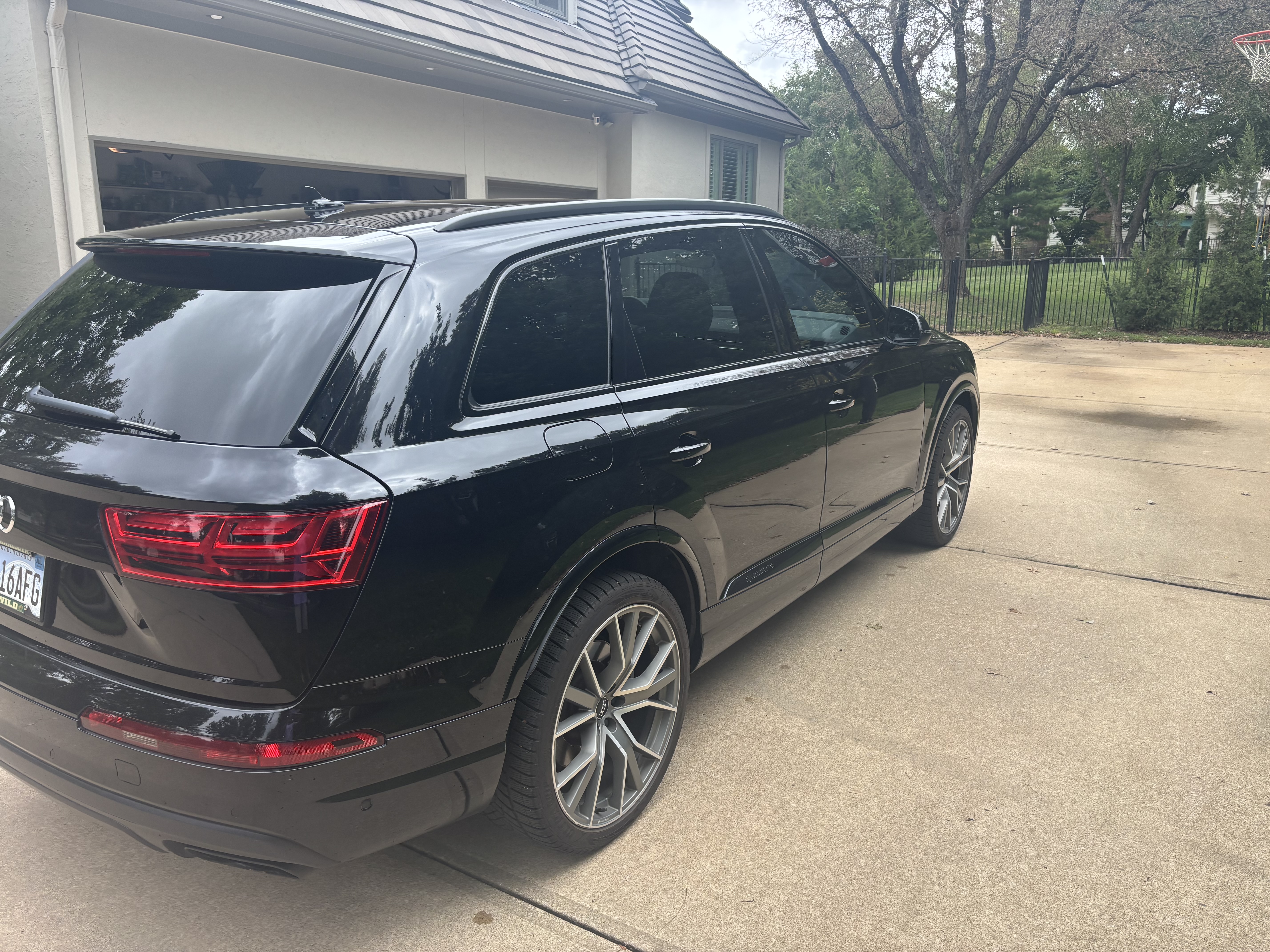 Used 2019 Audi Q7 3.0T Prestige AWD/4WD image 2