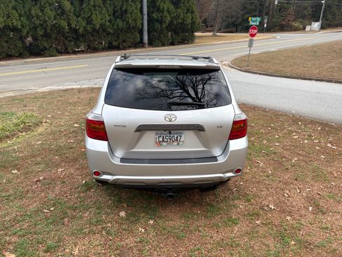 Used 2008 Toyota Highlander Sport image 2