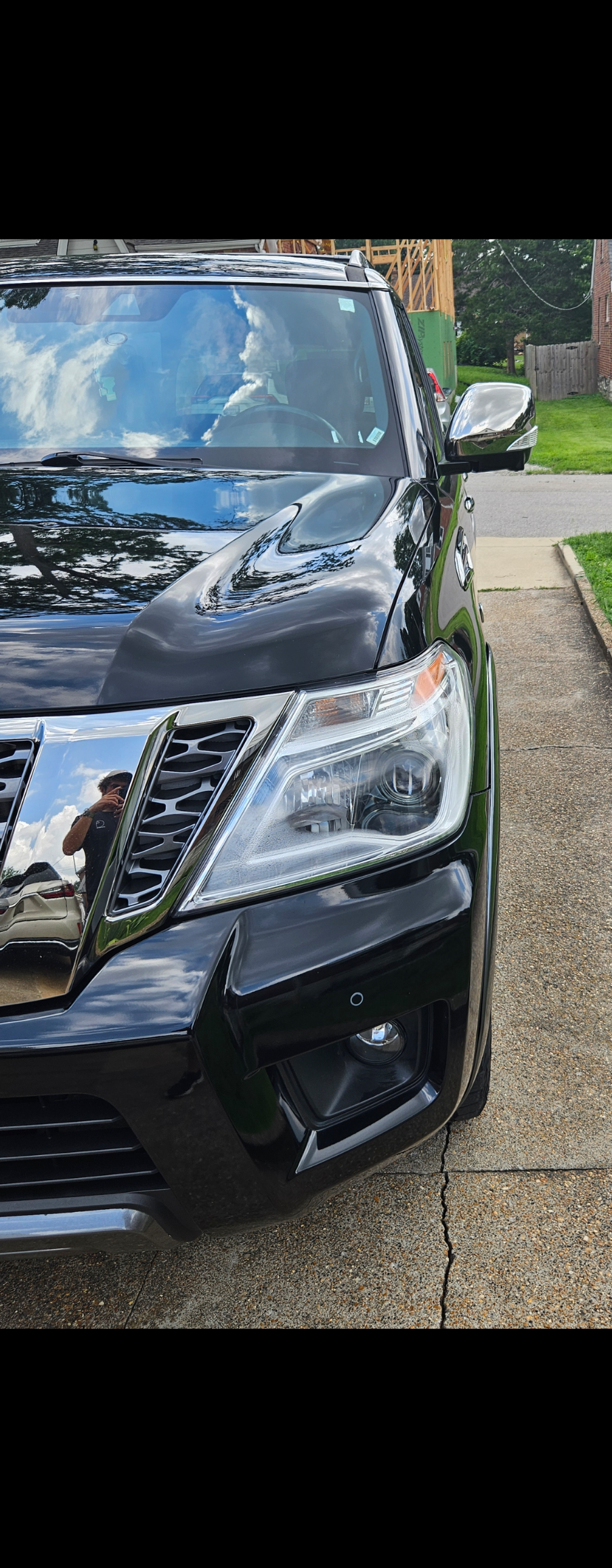 Used 2018 Nissan Armada Platinum w/ Captain Seat Package AWD/4WD image 19
