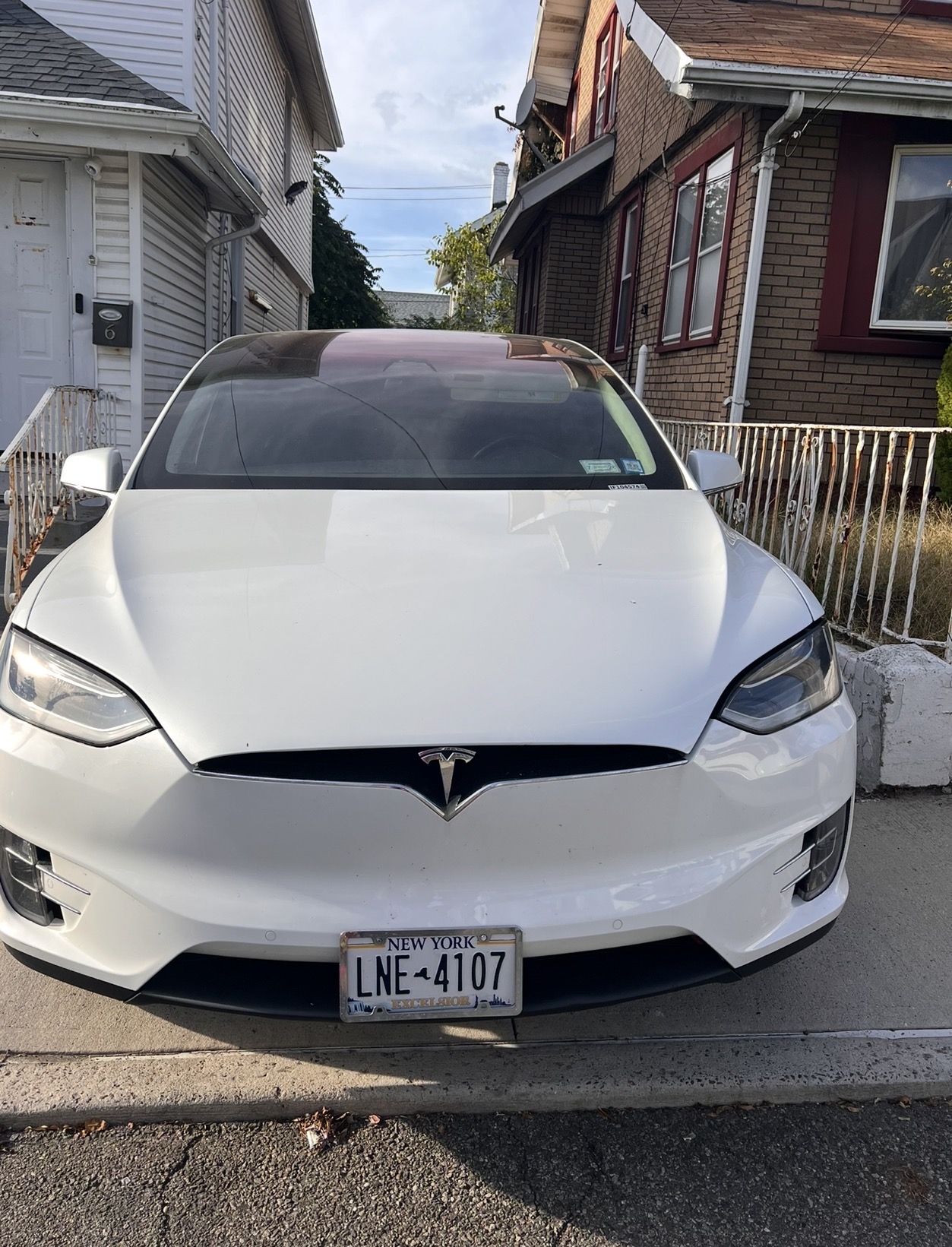Used 2018 Tesla Model X 100D AWD/4WD image 1