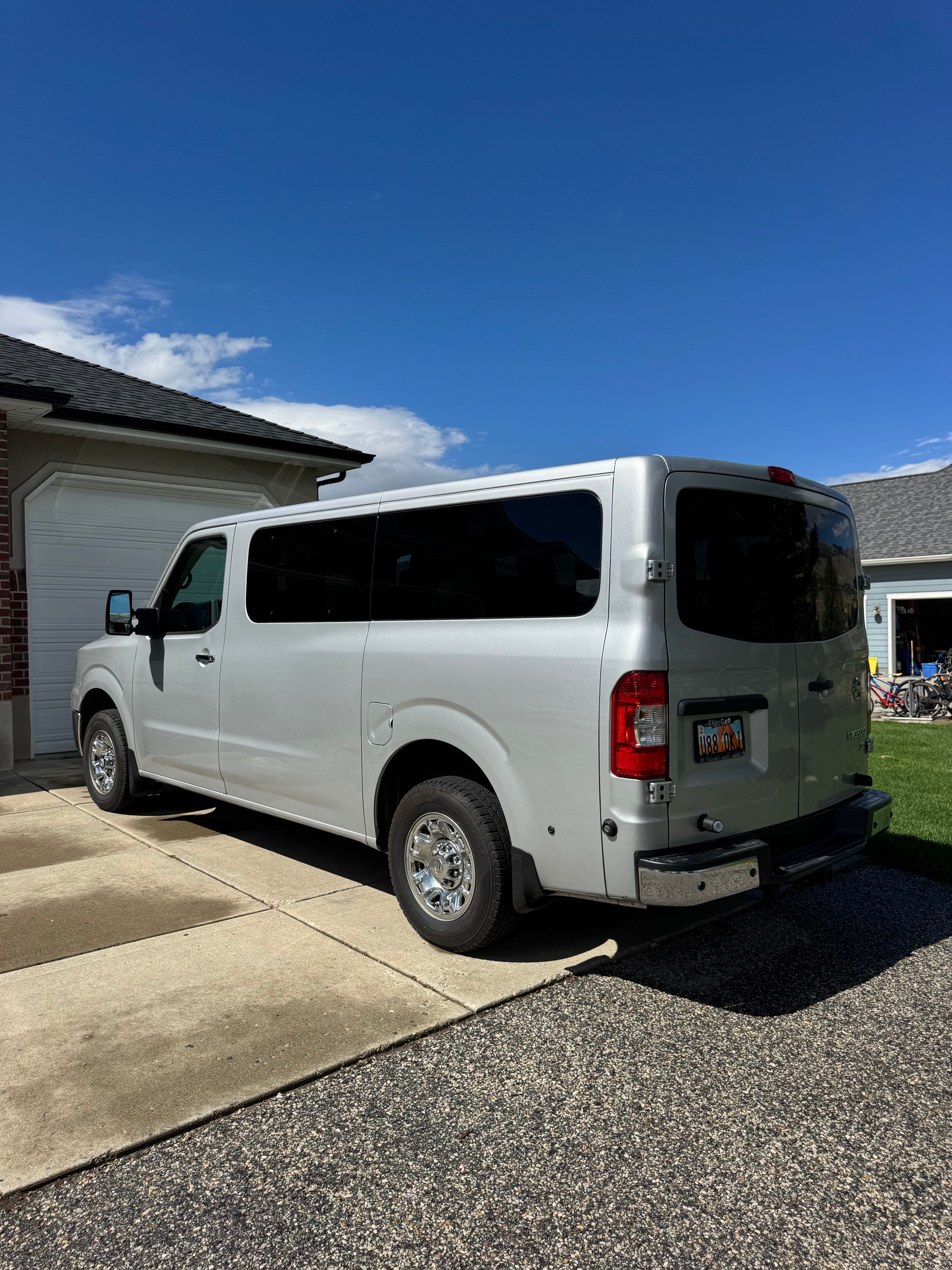 Used 2020 Nissan NV 3500 SL RWD image 4