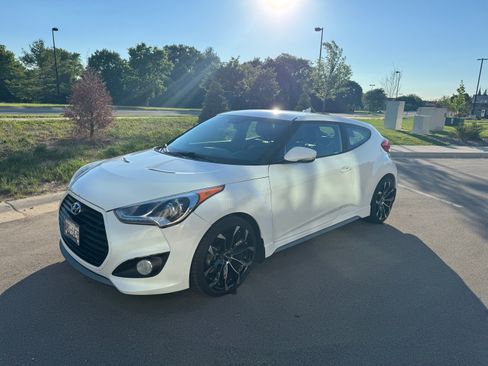 Used 2013 Hyundai Veloster Turbo FWD image 1