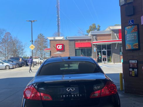 Used 2013 INFINITI G37 Journey w/ Premium Pkg image 12