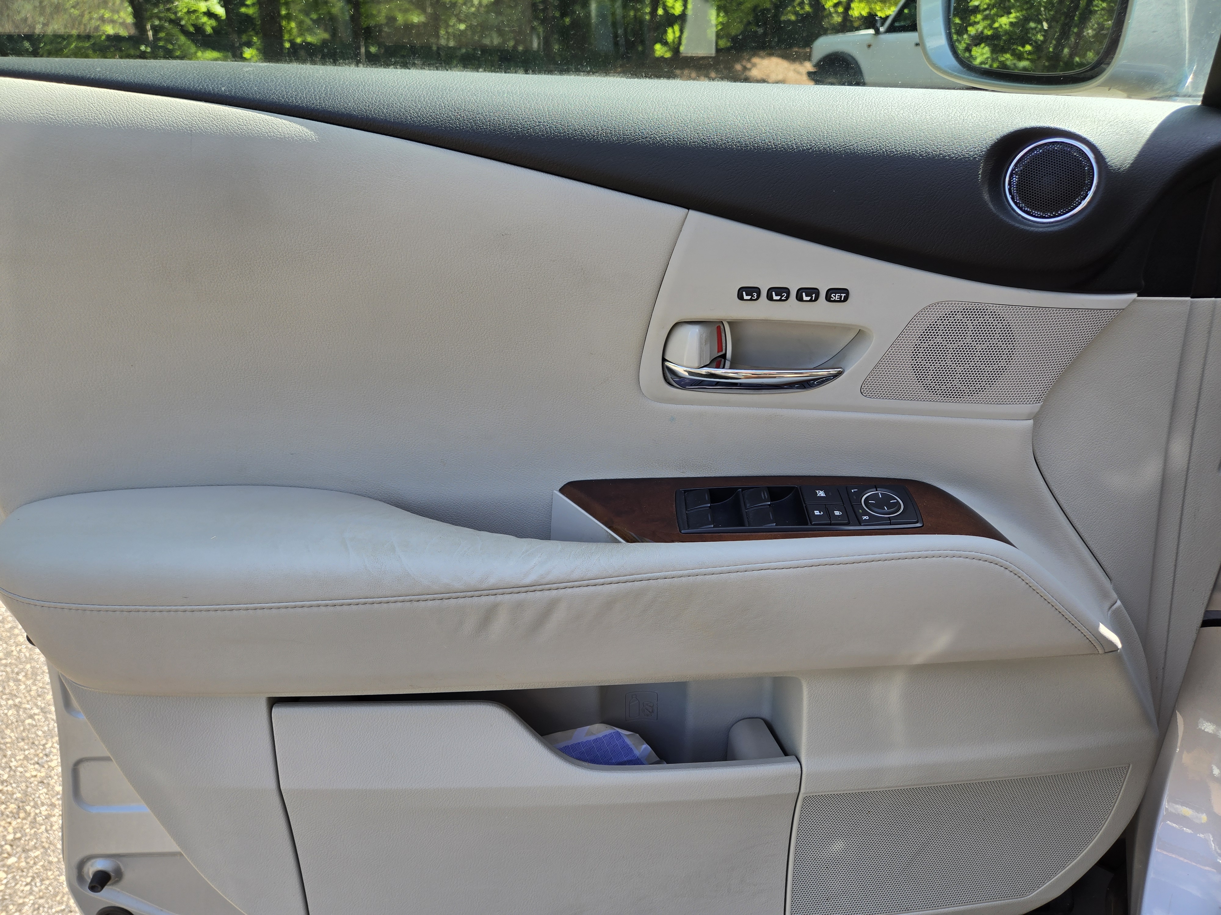 Used 2010 Lexus RX 350 2WD w/ Premium Pkg image 24