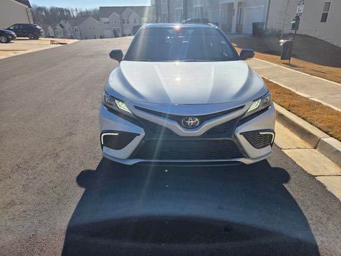 Used 2023 Toyota Camry XSE image 5