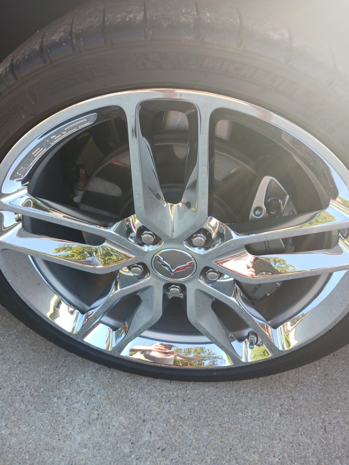 Used 2017 Chevrolet Corvette Stingray Coupe w/ 1LT RWD image 12