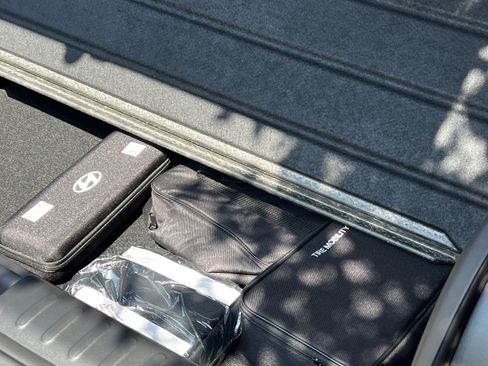 Used 2024 Hyundai Ioniq 5 SEL image 17