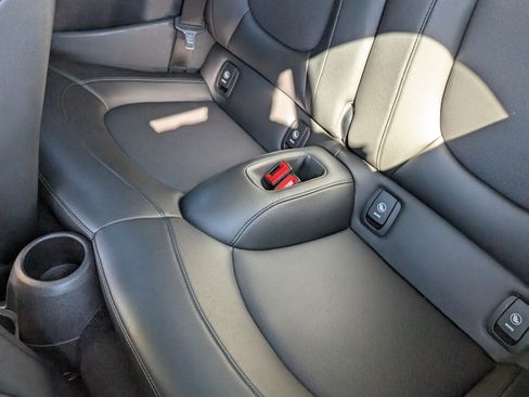 Used 2019 MINI Cooper S image 13