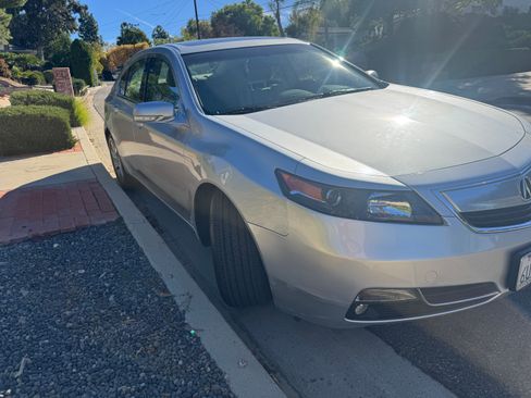 Used 2012 Acura TL w/ Technology Package image 1