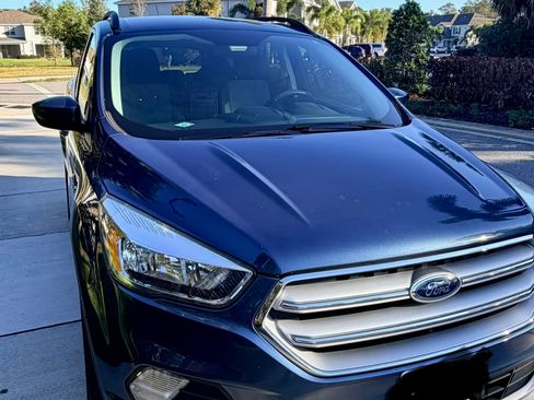 Used 2018 Ford Escape SE image 5