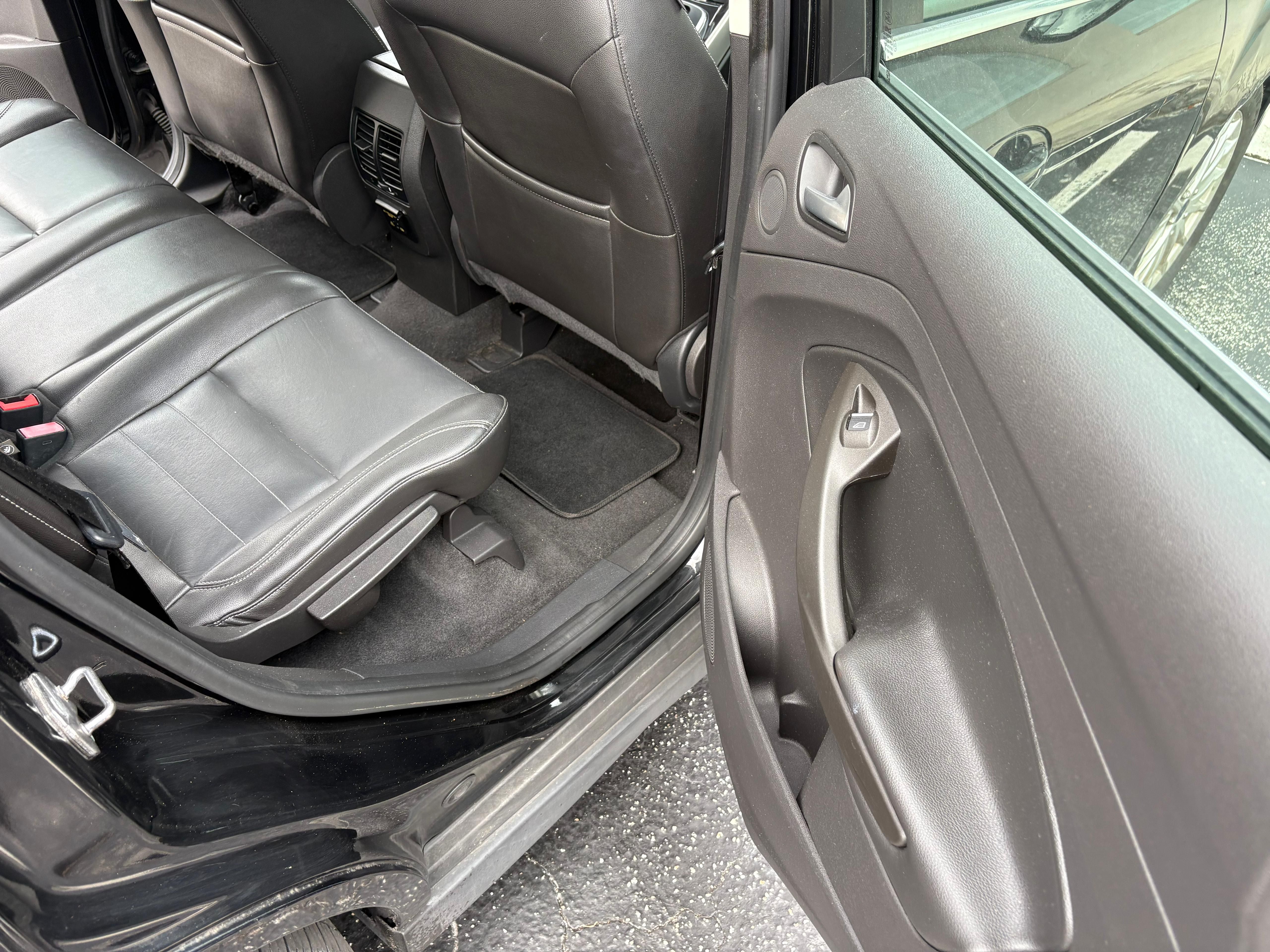 Used 2015 Ford C-MAX SEL w/ Equipment Group 302A FWD image 11