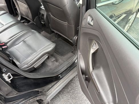 Used 2015 Ford C-MAX SEL w/ Equipment Group 302A FWD image 11