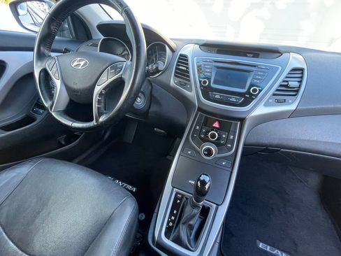 Used 2015 Hyundai Elantra Limited FWD image 9