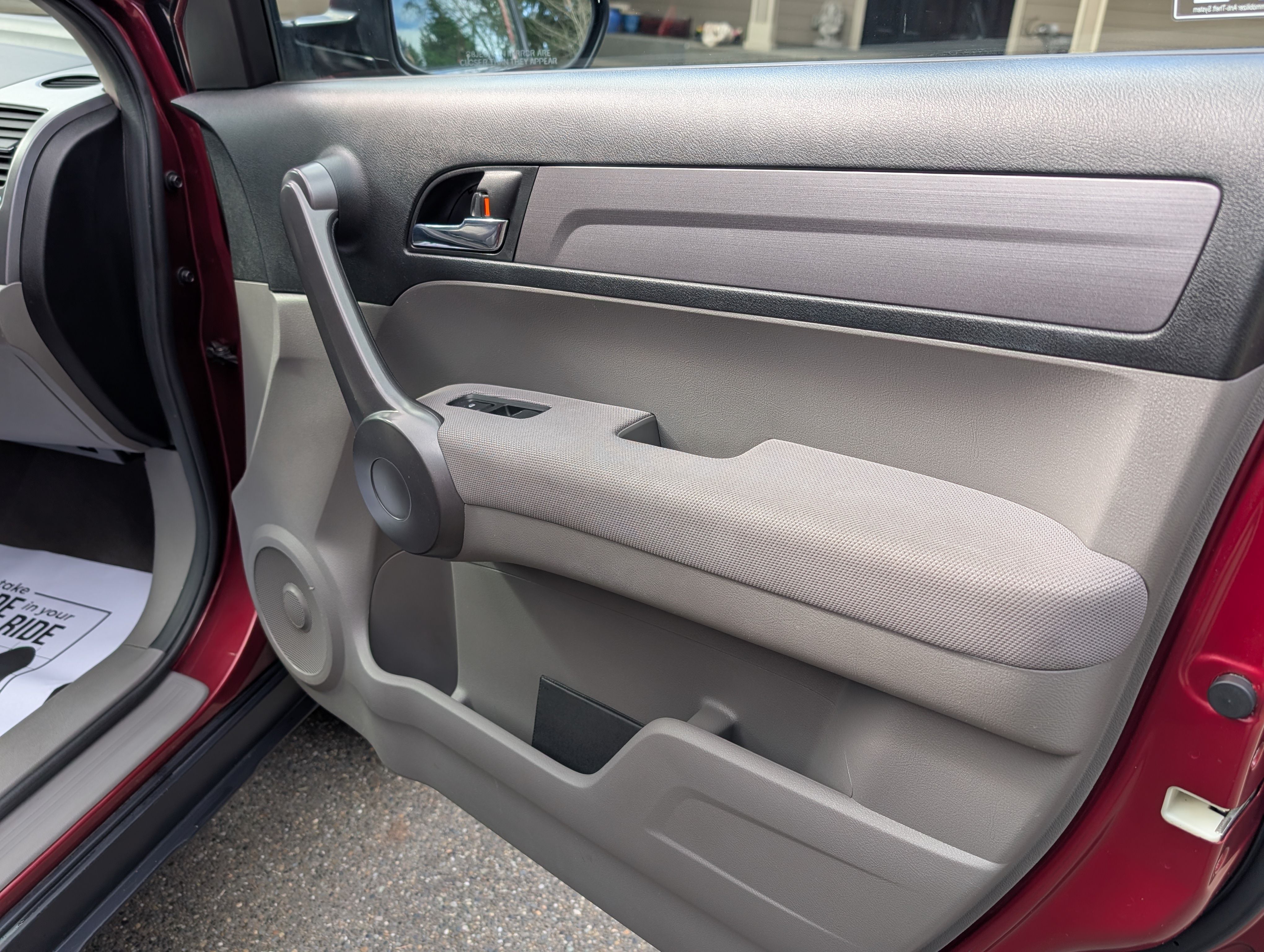 Used 2009 Honda CR-V LX image 6