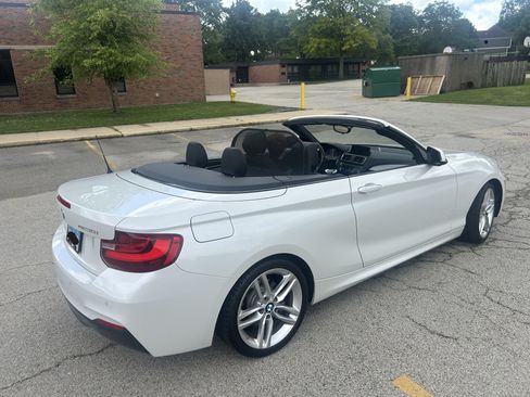 Used 2017 BMW 230i Convertible RWD image 2