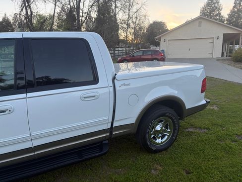 Used 2001 Ford F150 Harley-Davidson image 22