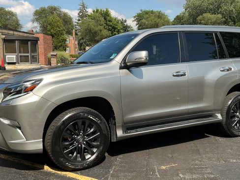 Used 2022 Lexus GX 460 Premium AWD/4WD image 1