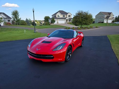 Used 2015 Chevrolet Corvette Stingray Z51 Coupe 2D w/ 2LT Preferred Equipment Group image 2