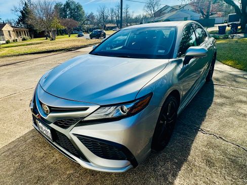 Used 2024 Toyota Camry XSE image 2