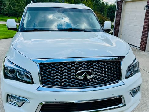 Used 2016 INFINITI QX80 4WD image 1