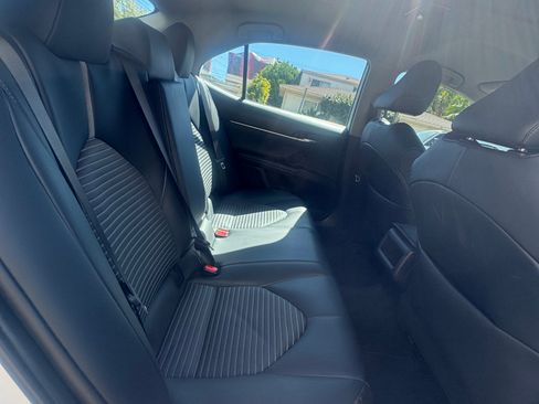 Used 2022 Toyota Camry SE FWD image 13