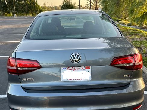 Used 2017 Volkswagen Jetta S image 13