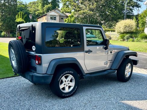 Used 2015 Jeep Wrangler Sport w/ Quick Order Package 24S AWD/4WD image 4