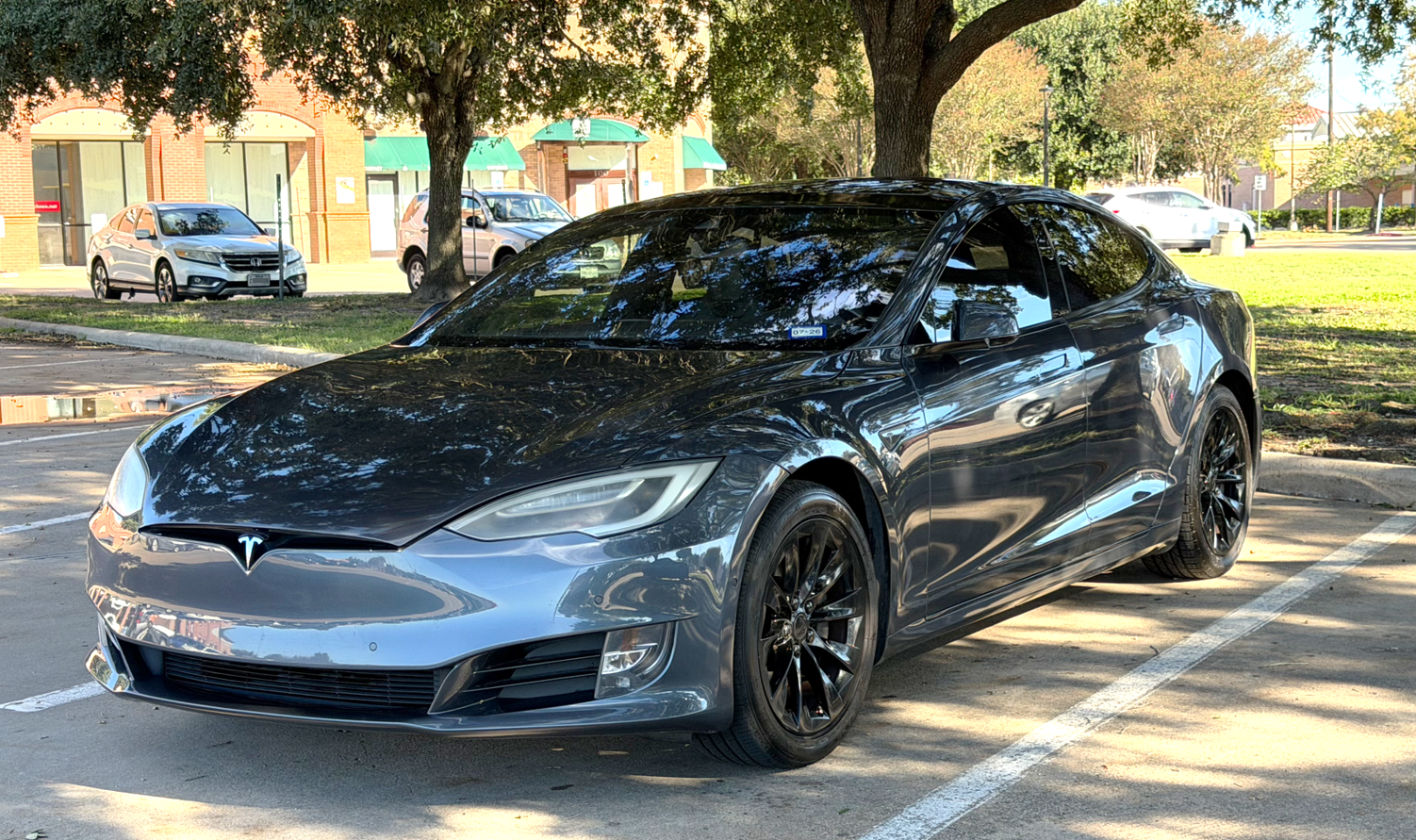 Used 2016 Tesla Model S 75 RWD image 2