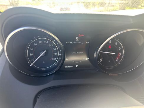 Used 2017 Jaguar F-TYPE Coupe image 10